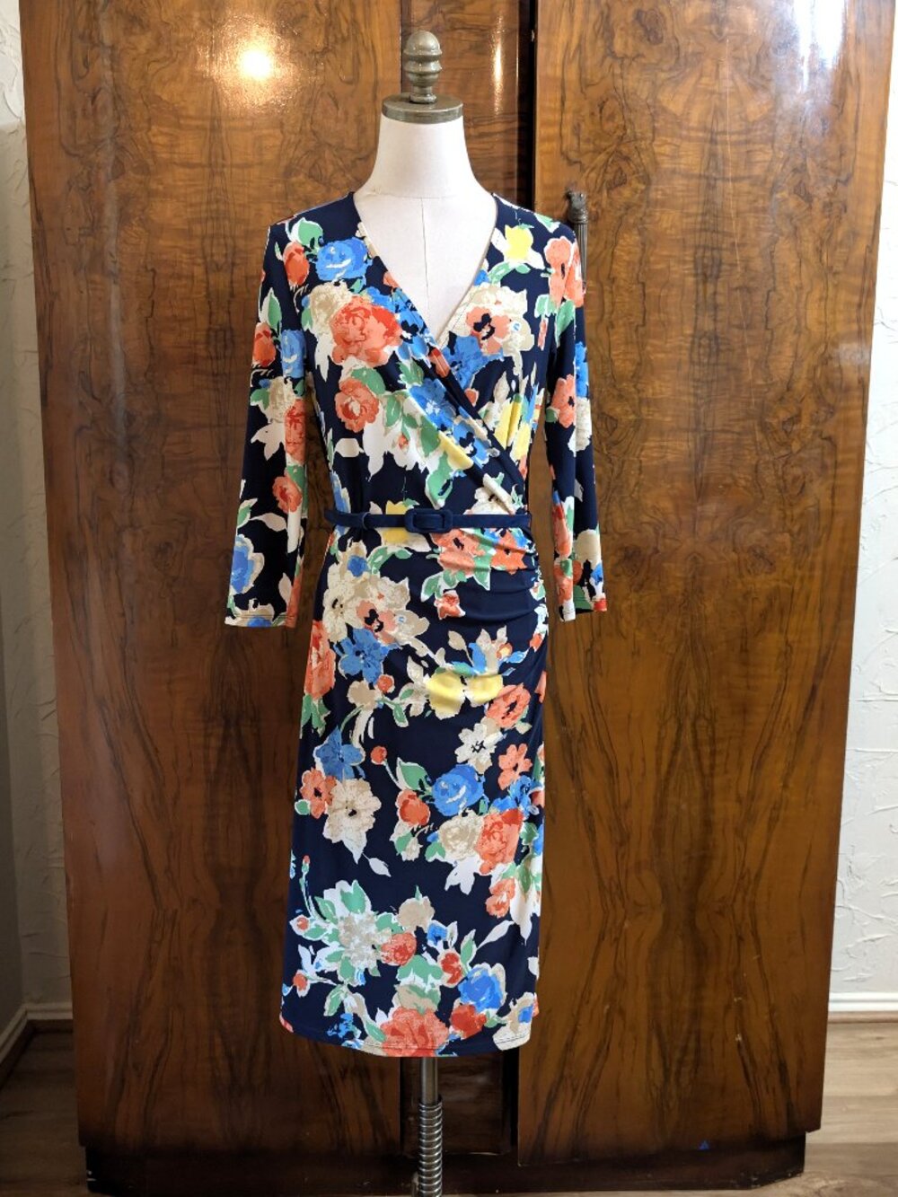 Lauren Ralph Lauren Faux Wrap Midi Dress Sz M Bold Vibrant Floral Jersey Belted